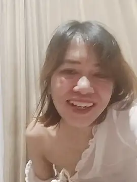 Snapshot of Little_suzy5 chatting on 24, 2, 2025 Little suzy5 online show from 24, 2, 2025