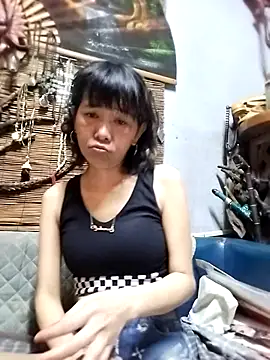 Snapshot of Little_suzy5 chatting on 14, 7, 2026 Little suzy5 online show from 14, 7, 2026