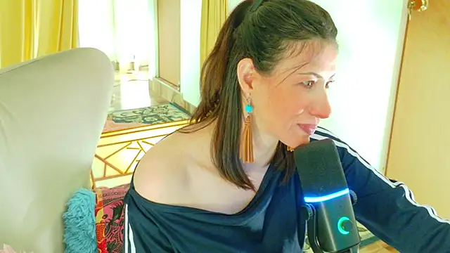 magali 19 online show from 17, 4, 2026