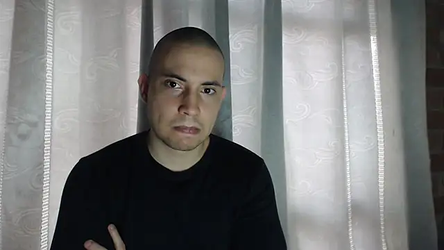 Armando 2002 online show from 14, 11, 2025