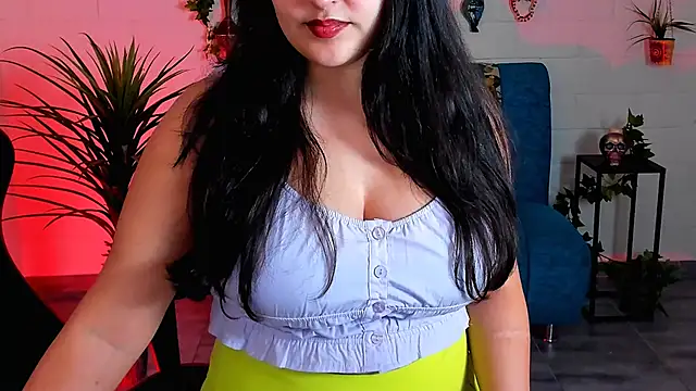 Snapshot of CeceliaJohnson chatting on 7, 10, 2025 CeceliaJohnson online show from 7, 10, 2025