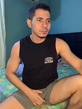 Snapshot of steven_clain chatting on 7, 3, 2025 steven clain online show from 7, 3, 2025