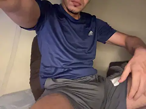 Snapshot of steven_clain chatting on 15, 12, 2025 steven clain online show from 15, 12, 2025