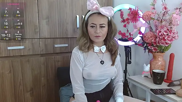 Snapshot of magenta_maturr chatting on 31, 10, 2025 magenta maturr online show from 31, 10, 2025