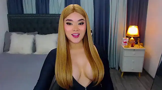 Snapshot of cyberanita chatting on 6, 3, 2025 cyberanita online show from 6, 3, 2025