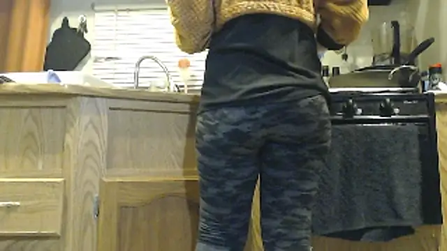 sexyinpantyhose online show from 5, 1, 2025