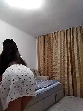 baby sweet girl  online show from 6, 2, 2025