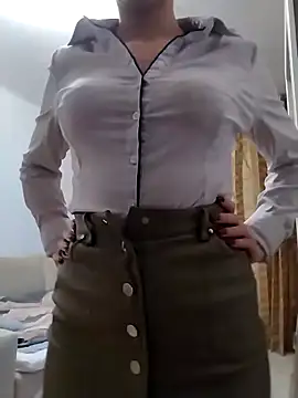 baby sweet girl  online show from 15, 2, 2025