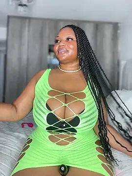 Snapshot of Hyra_Ari chatting on 16, 12, 2025 Hyra Ari online show from 16, 12, 2025