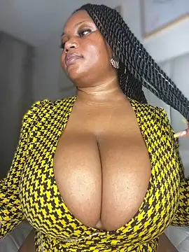 Snapshot of Hyra_Ari chatting on 20, 12, 2025 Hyra Ari online show from 20, 12, 2025