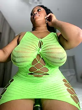 Snapshot of Hyra_Ari chatting on 9, 1, 2026 Hyra Ari online show from 9, 1, 2026