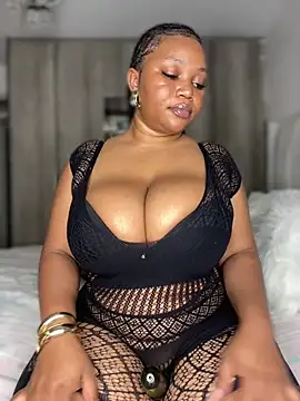 Snapshot of Hyra_Ari chatting on 14, 2, 2026 Hyra Ari online show from 14, 2, 2026