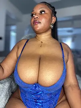 Snapshot of Hyra_Ari chatting on 4, 3, 2026 Hyra Ari online show from 4, 3, 2026