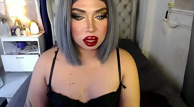 RebecaNextToYou online show from 4, 12, 2024