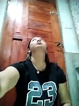 MS Isabella Snow92 online show from 4, 10, 2025