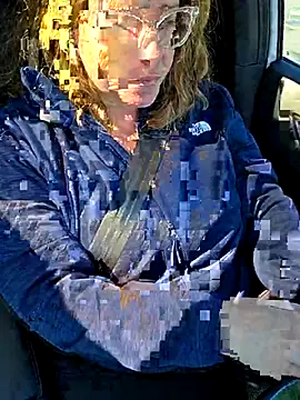 julimonroe online show from 4, 3, 2025