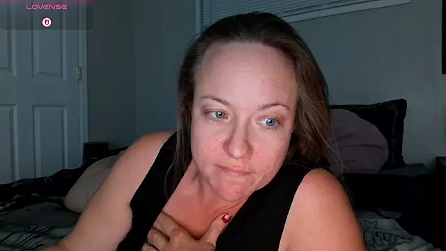 julimonroe online show from 2, 12, 2025