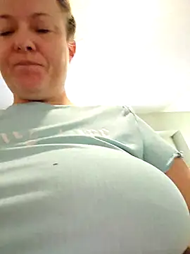 julimonroe online show from 13, 1, 2026