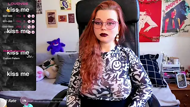 Snapshot of StellaMilla chatting on 8, 3, 2025 StellaMilla online show from 8, 3, 2025