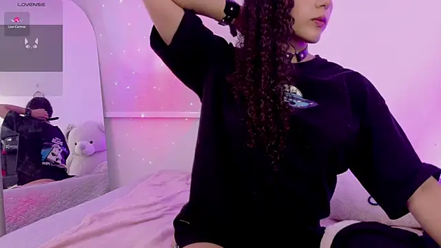 Lia Tinez online show from 28, 2, 2026