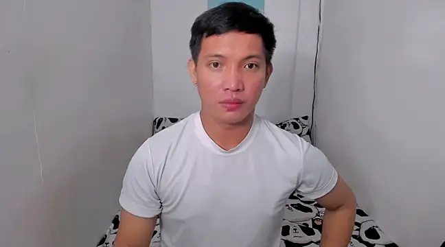 Snapshot of xSebastian19 chatting on 19, 12, 2024 xSebastian19 online show from 19, 12, 2024