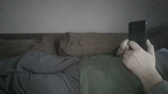 Snapshot of Anderrust chatting on 16, 11, 2025 Anderrust online show from 16, 11, 2025