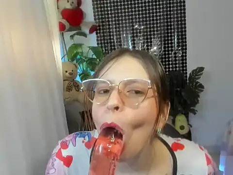 lorenitabella online show from 4, 12, 2025