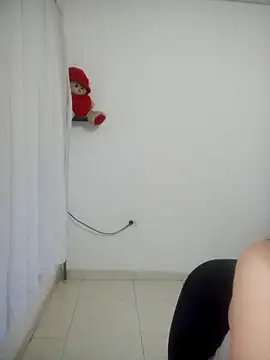 lorenitabella online show from 11, 4, 2026