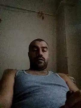 Snapshot of kevgir08 chatting on 7, 12, 2024 kevgir08 online show from 7, 12, 2024