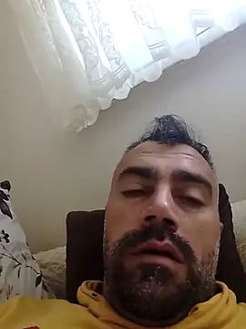 Snapshot of kevgir08 chatting on 17, 5, 2026 kevgir08 online show from 17, 5, 2026