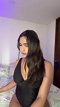 Snapshot of carminaurmommy chatting on 29, 6, 2026 carminaurmommy online show from 29, 6, 2026
