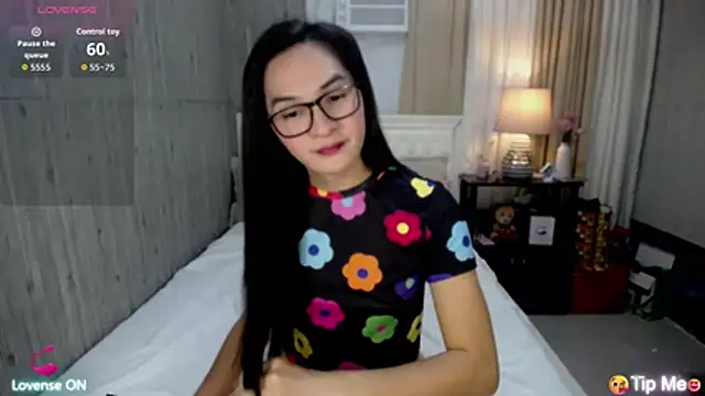 Snapshot of xAsianSweetHeart chatting on 17, 4, 2026 xAsianSweetHeart online show from 17, 4, 2026