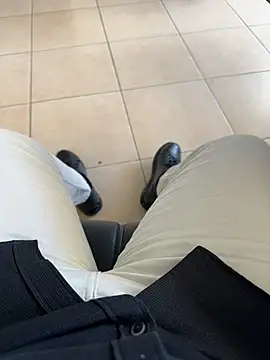 S2kicibey06 online show from 22, 3, 2025