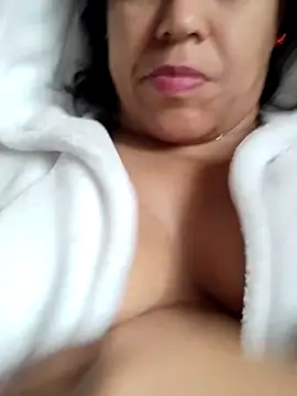 Molly newman6 online show from 2, 2, 2025