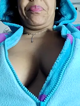 Molly newman6 online show from 6, 2, 2025