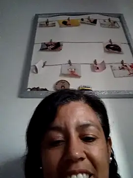 Snapshot of Molly_newman6 chatting on 28, 5, 2026 Molly newman6 online show from 28, 5, 2026