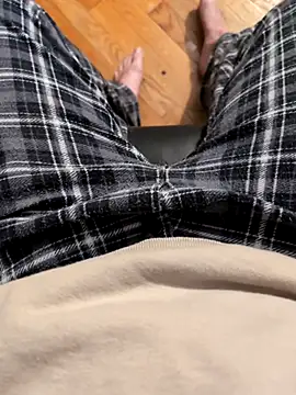 Snapshot of MrandMrsHaze chatting on 8, 2, 2026 MrandMrsHaze online show from 8, 2, 2026