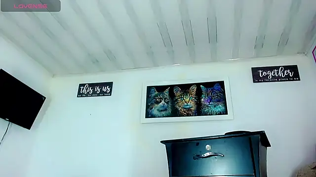 brunette horny1 online show from 18, 2, 2025