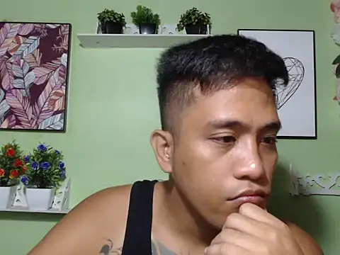 Thyler08 online show from 10, 9, 2025