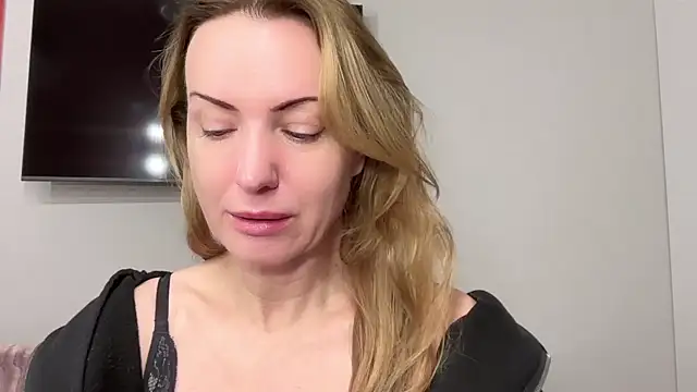 RachellAmazing online show from 15, 2, 2025