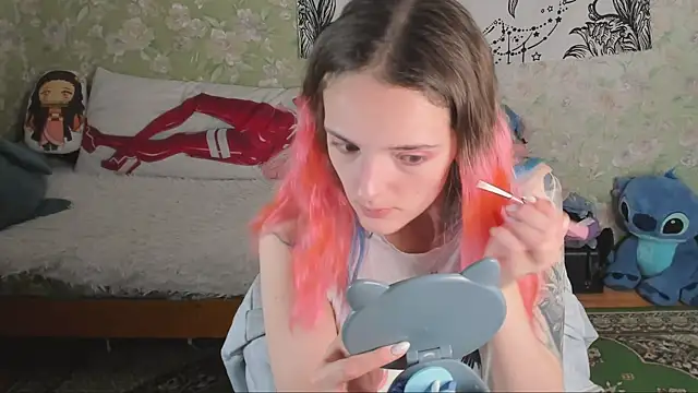 Snapshot of Cutie_Adelia chatting on 17, 10, 2025 Cutie Adelia online show from 17, 10, 2025