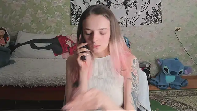 Cutie Adelia online show from 8, 2, 2026