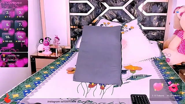 Snapshot of Tania_white89 chatting on 20, 2, 2025 Tania white89 online show from 20, 2, 2025