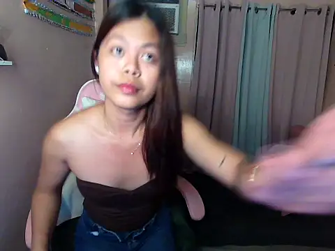 Snapshot of young_salsalita chatting on 16, 7, 2026 young salsalita online show from 16, 7, 2026