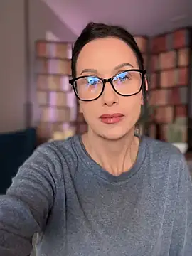 Fiona Kent  online show from 16, 2, 2025