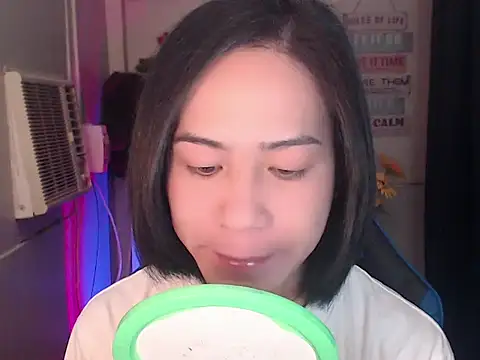 Snapshot of Lemonadexxx chatting on 24, 11, 2025 Lemonadexxx online show from 24, 11, 2025