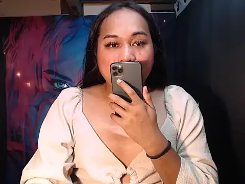 Snapshot of bettina_love chatting on 28, 10, 2025 bettina love online show from 28, 10, 2025