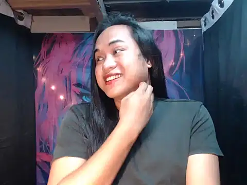 Snapshot of bettina_love chatting on 1, 11, 2025 bettina love online show from 1, 11, 2025