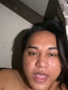 Snapshot of bettina_love chatting on 2, 11, 2025 bettina love online show from 2, 11, 2025