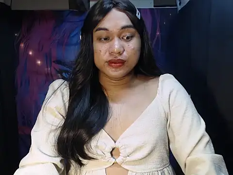 Snapshot of bettina_love chatting on 3, 11, 2025 bettina love online show from 3, 11, 2025